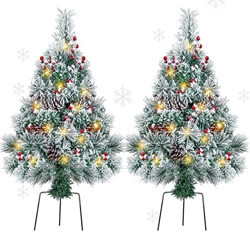 עץ חג המולד חיצוני 2.5ft עץ חג המולד חיצוני עץ חג המולד מלאכותי עץ חג המולד מלא מואר לפני מואר.
