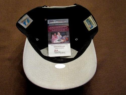 סניף צוק 21 אוקלנד ריידרס SBC HOF חתום על שודדי וינטג 'אוטומטיים כובע JSA - כובעי NFL עם חתימה