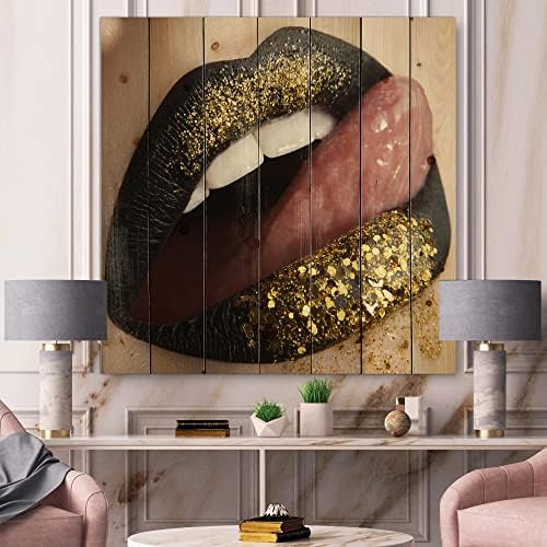 עיצוב שפתיים נשיות שפתון שחור ופאייטים מזהב עיצוב קיר עץ מודרני ועכשווי, אמנות קיר מעץ זהב, אנשים גדולים לוחות קיר מעץ מודפסים על אמנות עץ אורן טבעי