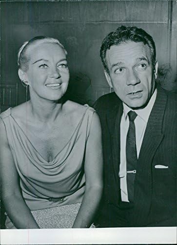 צילום וינטג 'של בטי גרייבל ודיין קלארקמרך 17, 1959
