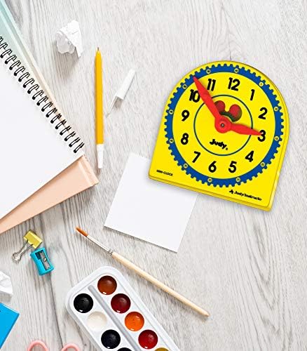 קרסון דלוסה מיני ג'ודי סט שעון - 5 x 5 שעוני מיני פלסטיק לילדים עם הילוכים מטלטלים צבעוניים, ידיים של דקה ושעה לאימון לספר זמן